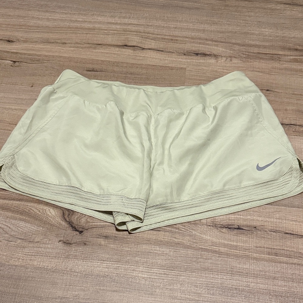 NEW Nike Women’s Light Green Mesh Border Running Shorts